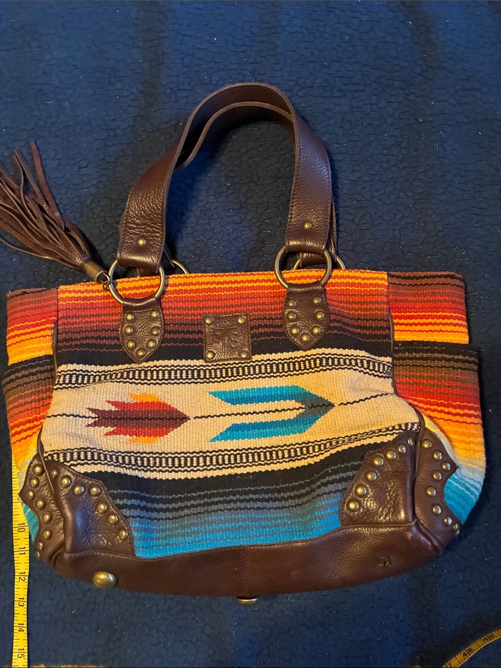 STS Ranchwear Saddle Blanket Tote vibrant southwest design/brown leather accents